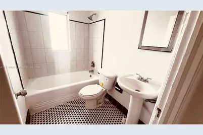 1845 Bay Rd #U, Miami Beach, FL 33139 - Photo 15