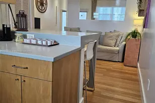 751 Collins Ave, Miami Beach, FL 33139 - Photo 15