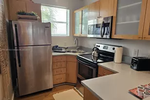 751 Collins Ave, Miami Beach, FL 33139 - Photo 19