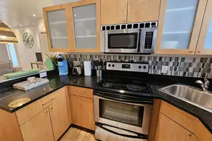 751 Collins Ave, Miami Beach, FL 33139 - Photo 21