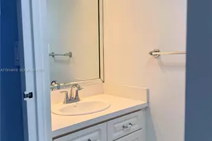 555 NE 15th St, Miami, FL 33132 - Photo 37