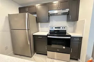 7125 NW 186th St, Hialeah, FL 33015 - Photo 19