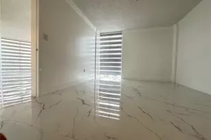 7125 NW 186th St, Hialeah, FL 33015 - Photo 9