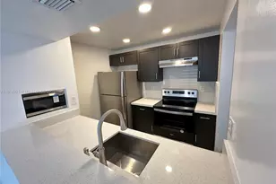 7125 NW 186th St, Hialeah, FL 33015 - Photo 5