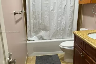 9894 Fairway Cove Ln, Plantation, FL 33324 - Photo 21
