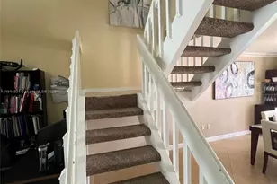 9894 Fairway Cove Ln, Plantation, FL 33324 - Photo 11