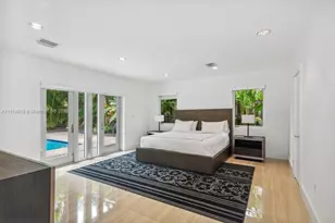 8215 SW 63rd Pl, Miami, FL 33143 - Photo 11