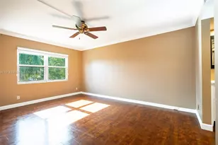 1100 SW 130th Ave, Pembroke Pines, FL 33027 - Photo 7