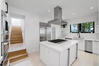 5735 N Bay Rd, Miami Beach, FL 33140 - Photo 19