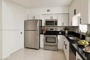 17150 N Bay Rd, Sunny Isles Beach, FL 33160 - Photo 3