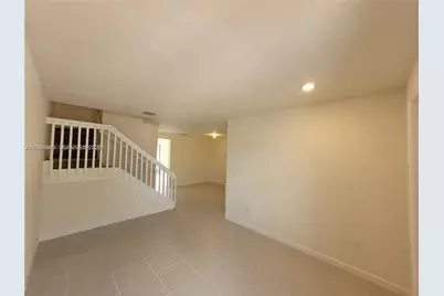 11125 W 33rd Ct, Hialeah, FL 33018 - Photo 3