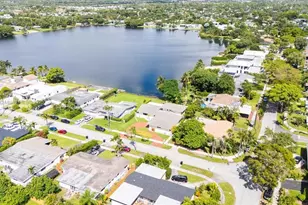 1961 NE 188th St, Miami, FL 33179 - Photo 5