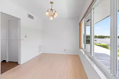 1961 NE 188th St, Miami, FL 33179 - Photo 33