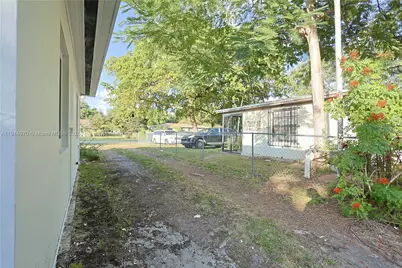 720 NE 143rd St, North Miami, FL 33161 - Photo 21