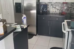 1352 SE 16th Ave, Homestead, FL 33035 - Photo 9