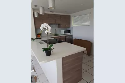 8001 Crespi Blvd #6D, Miami Beach, FL 33141 - Photo 5