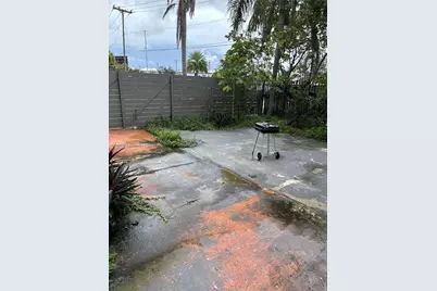 16450 NW 2nd Ave #109, Miami, FL 33169 - Photo 9