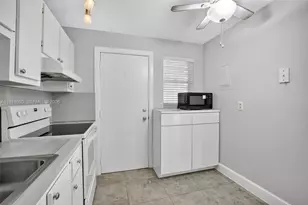 3050 NE 16th Ave, Oakland Park, FL 33334 - Photo 11