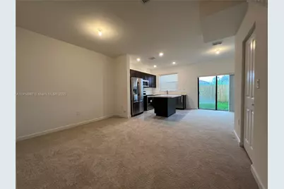 18110 SW 148th Rd, Miami, FL 33187 - Photo 5