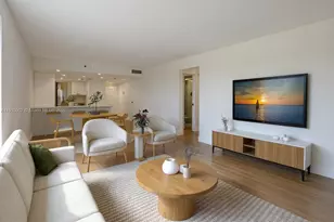 3300 W Rolling Hills Cir, Davie, FL 33328 - Photo 1