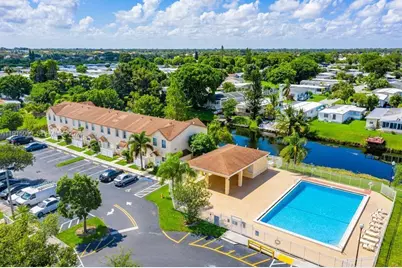 6603 Winfield Blvd #B8, Margate, FL 33063 - Photo 1