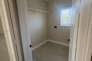 819 E 26th St, Hialeah, FL 33013 - Photo 33