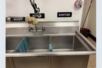 10410 Taft St, Pembroke Pines, FL 33026 - Photo 11