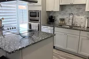 733 SW 99th Ct Circle, Miami, FL 33174 - Photo 5