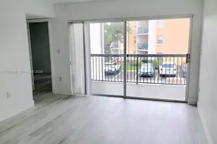 6272 NW 186th St, Hialeah, FL 33015 - Photo 7