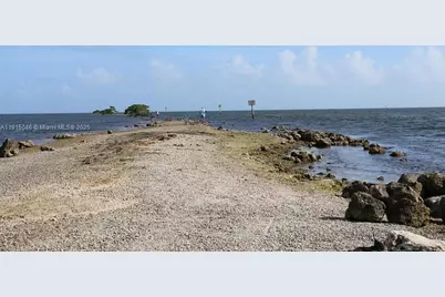 9219 SW 227th St #12, Cutler Bay, FL 33190 - Photo 37