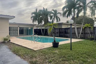 4315 Harrison St, Hollywood, FL 33021 - Photo 11