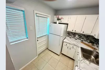 2213 NE 1st Ct #203, Boynton Beach, FL 33435 - Photo 3