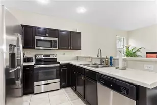 3209 SE 4th Ct, Homestead, FL 33033 - Photo 9