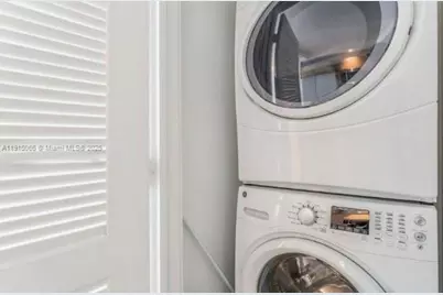 121 NE 34th St #2811, Miami, FL 33137 - Photo 13