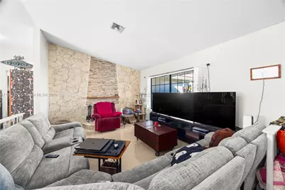 284 NW 92nd Ave, Coral Springs, FL 33071 - Photo 9