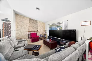 284 NW 92nd Ave, Coral Springs, FL 33071 - Photo 9