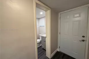 19001 NE 14th Ave, Miami, FL 33179 - Photo 5