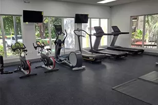 17011 N Bay Rd, Sunny Isles Beach, FL 33160 - Photo 19