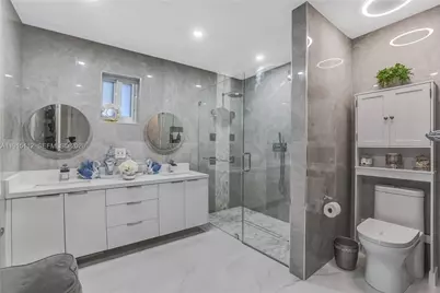 12601 SW 204th St, Miami, FL 33177 - Photo 13