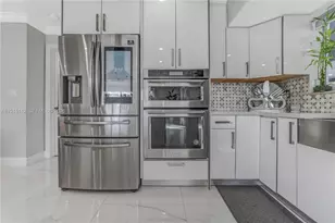 12601 SW 204th St, Miami, FL 33177 - Photo 9