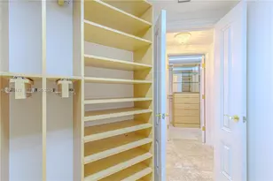 6051 N Ocean Dr, Hollywood, FL 33019 - Photo 15