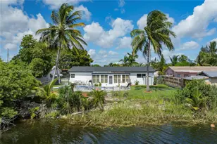 390 NW 40th St, Deerfield Beach, FL 33064 - Photo 17