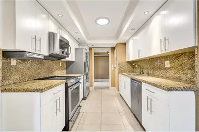2000 Towerside Ter #301, Miami, FL 33138 - Photo 5