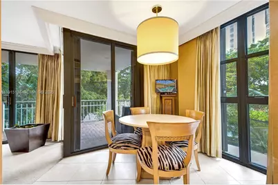 2000 Towerside Ter #301, Miami, FL 33138 - Photo 7