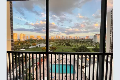 20301 W Country Club Dr #1226, Aventura, FL 33180 - Photo 3