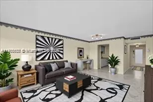 8205 NW 61st St, Tamarac, FL 33321 - Photo 5