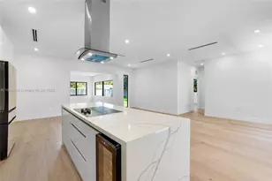 53 NW 107th St, Miami Shores, FL 33168 - Photo 9