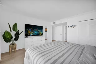 1155 Brickell Bay Dr, Miami, FL 33131 - Photo 29