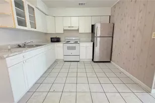 525 NE 132nd Terrace, North Miami, FL 33161 - Photo 9