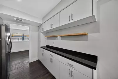 924 NE 17th Ter #6, Fort Lauderdale, FL 33304 - Photo 17